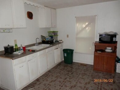 2303 W 18th St, Anderson, IN 46016 - photo 6