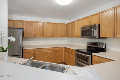 1802 Crazy Horse Cir MLS-21