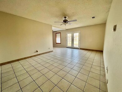 6605 Cervantes Ave, Fort Worth, TX 76133 - photo 4