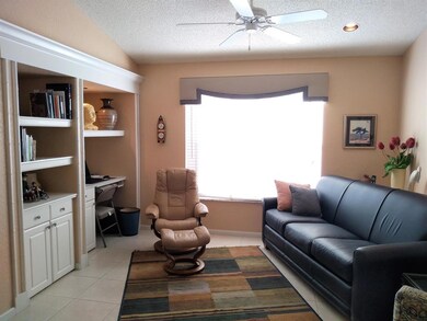 3rd Bedroom/Den