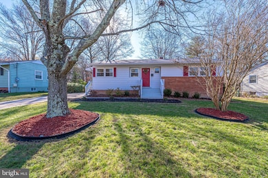 603 Delano Dr SE, Vienna, VA 22180 - photo 2