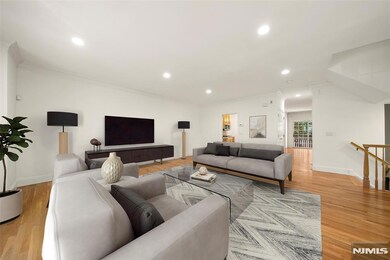 139 Stonegate Trail, Cresskill, NJ 07626 - photo 4