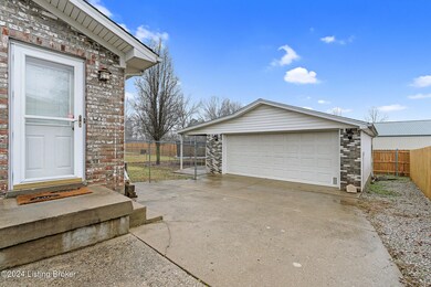 177 Dogwood Dr, Mount Washington, KY 40047 - photo 2