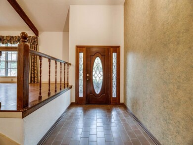 1500 Shady Creek Dr, Euless, TX 76040 - photo 4