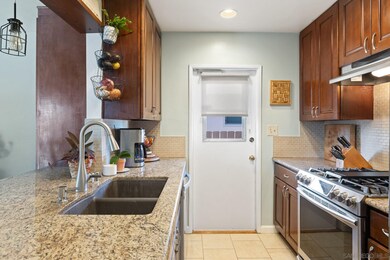 1425 Marshall St, Oceanside, CA 92054 - photo 6