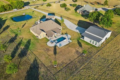 40 x 40 shop with living quarters