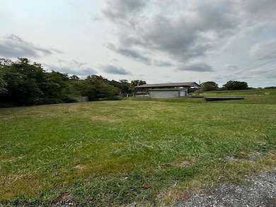 2643 Laurel Park Rd, Clarksburg, WV 26301 - photo 4