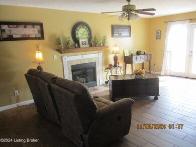 Living Rm/Fireplace