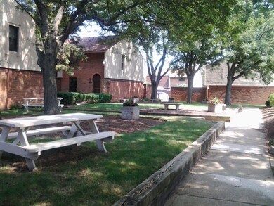 1887 Courtyard 2