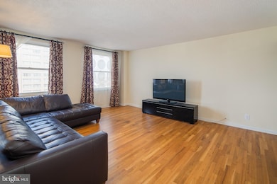 St. Paul at Chase Condominiums unit 1112, Baltimore, MD 21202 - photo 4