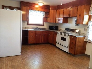 1845 S 2nd St, Allentown, PA 18103 - photo 4