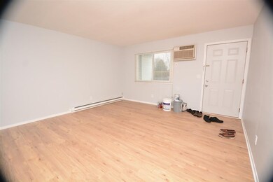 114 Harbor Dr unit 1B, Oswego, IL 60543 - photo 3