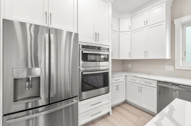 1330 Union Ave unit 1, Laconia, NH 03246 - photo 4