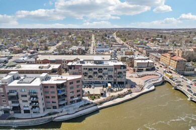 50 S 1st St unit 5D, Saint Charles, IL 60174 - photo 2
