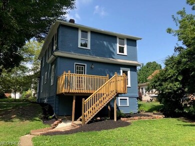 Brand new deck overlooks private yard with walkout