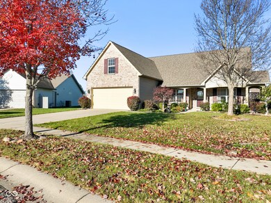 998 Young's Creek Dr, Franklin, IN 46131 - photo 3