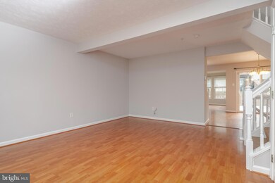 5221 Torrington Cir, Rosedale, MD 21237 - photo 6