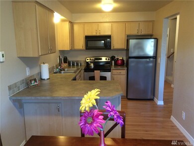 126 W Casino Rd unit 2, Everett, WA 98204 - photo 3