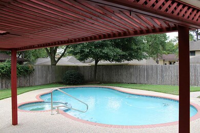 15738 Ridge Park Dr, Houston, TX 77095 - photo 3