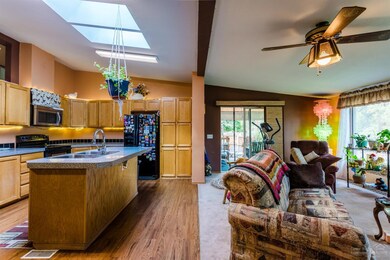 unlisted-address, Bend, OR 97702 - photo 4