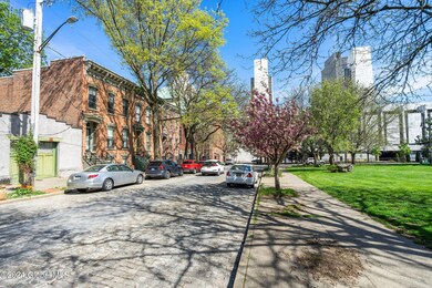135 Jay St, Albany, NY 12210 - photo 4
