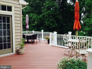 137 Teapot Ct, Reisterstown, MD 21136 - photo 2