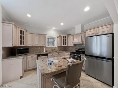 2033 Fairview Ave unit 1, Cleveland, OH 44106 - photo 6