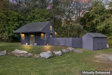 4 Stony Brook Ln_101