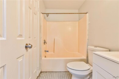 39 N 11th St unit C, Allentown, PA 18101 - photo 5