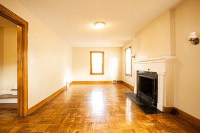 641 Yeoman St, Waukegan, IL 60085 - photo 4