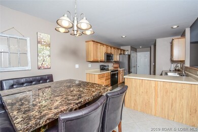 Eat in kitchen