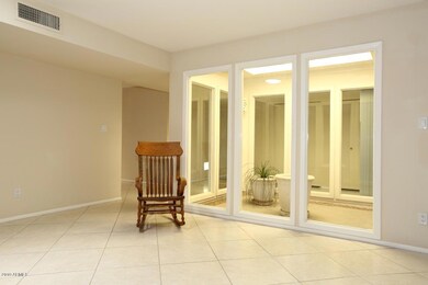 Family Room-Atrium