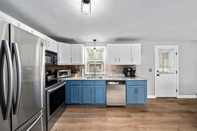 35 Perry Ave, Taunton, MA 02780 - photo 4