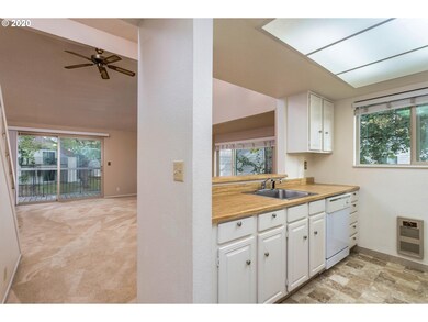 11767 SW Boones Bend Dr unit 195C, Beaverton, OR 97008 - photo 7