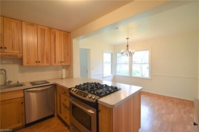 161 Ingleside Dr, Berea, OH 44017 - photo 7