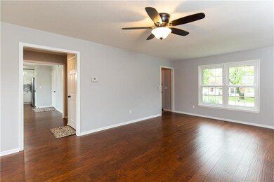 20907 W 52nd St, Shawnee, KS 66218 - photo 2