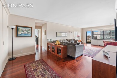 Lincoln Towers unit 25M, New York, NY 10023 - photo 2