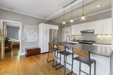 53 Thomas St unit 2, Portland, ME 04102 - photo 3