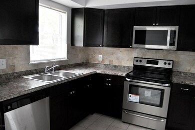 4941 Redstone Dr, Jacksonville, FL 32210 - photo 5