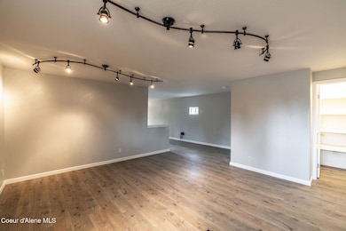 Living Room - Deluxe Apartment