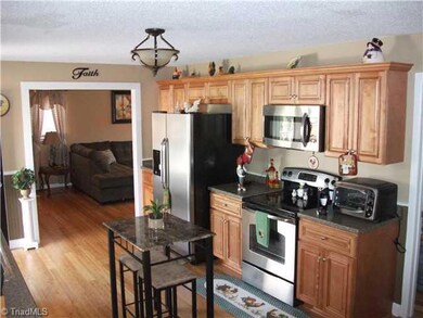 2257 Lucy Ln, Asheboro, NC 27205 - photo 4