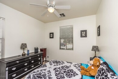4930 E Del Rio Dr AZ-27