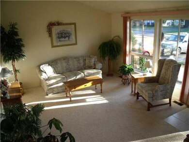 Living Room. Bright & spacious living room with ca