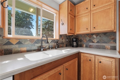 2120 Seaview St W, Tacoma, WA 98466 - photo 6