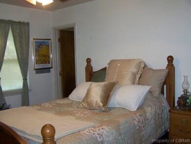 5545 Gum Fork Rd, Gloucester, VA 23061 - photo 2