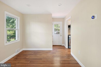 804 Quade St, Oxon Hill, MD 20745 - photo 7