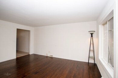 unlisted-address, Zion, IL 60099 - photo 4