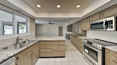 9722 W Mockingbird Dr, Sun City, AZ 85373 - photo 7