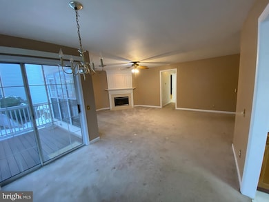 9260 Cardinal Forest Ln unit 201, Lorton, VA 22079 - photo 3