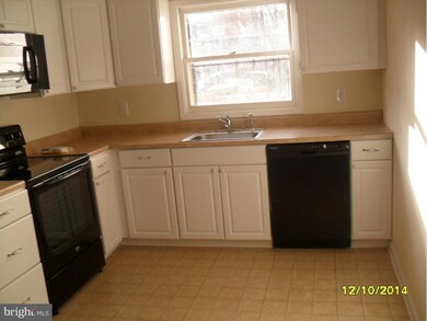 44190 Saint Andrews Ln, California, MD 20619 - photo 5